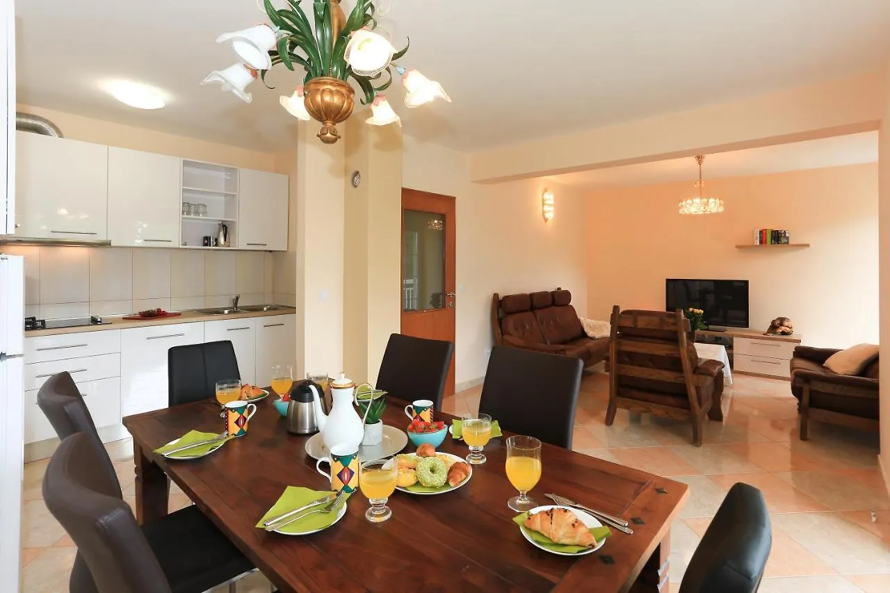 Apartment Villa Marijana Kastela